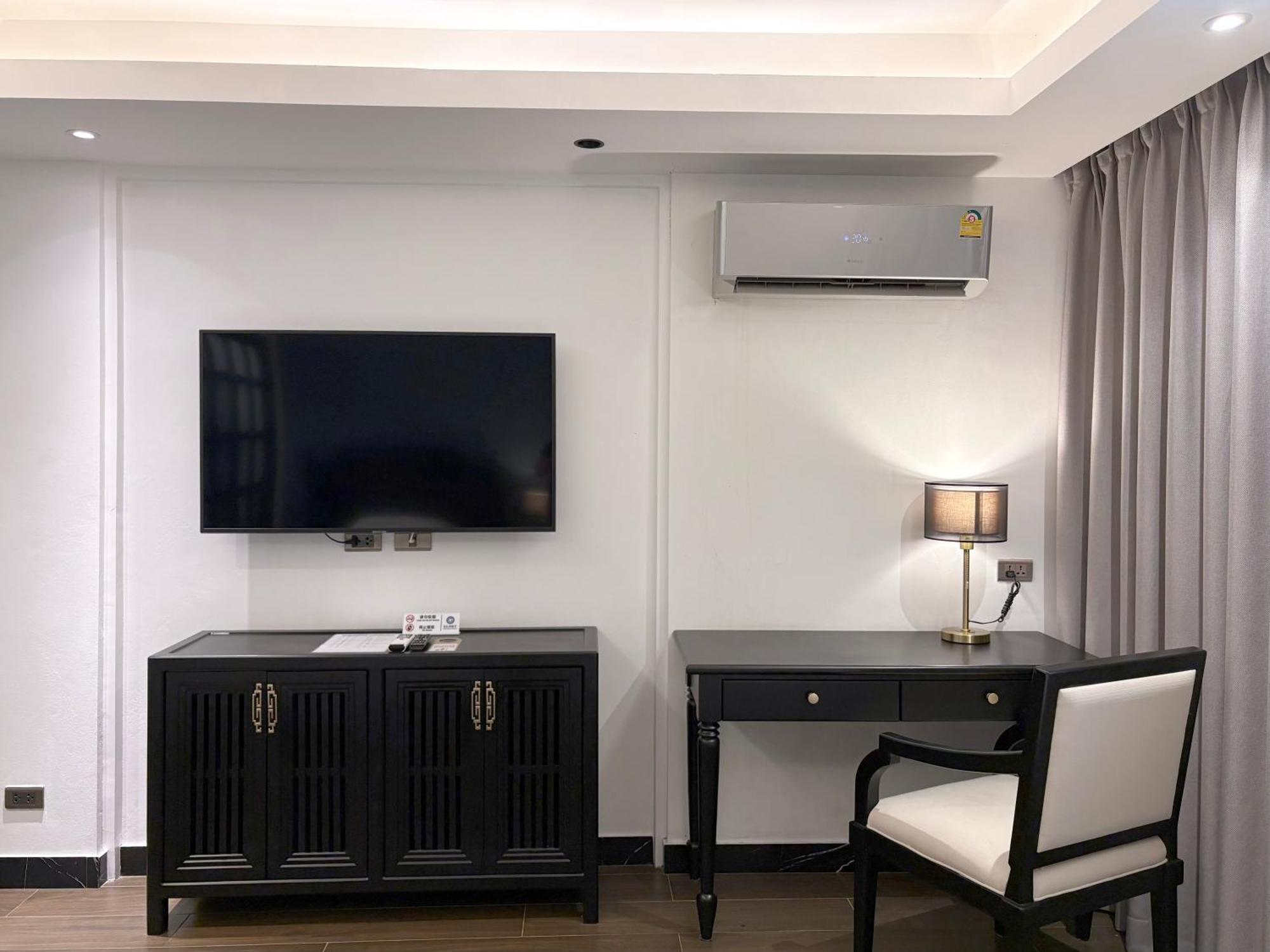 Glory Boutique Suites 清迈古城荣耀精品酒店 Chiang Mai Exterior photo