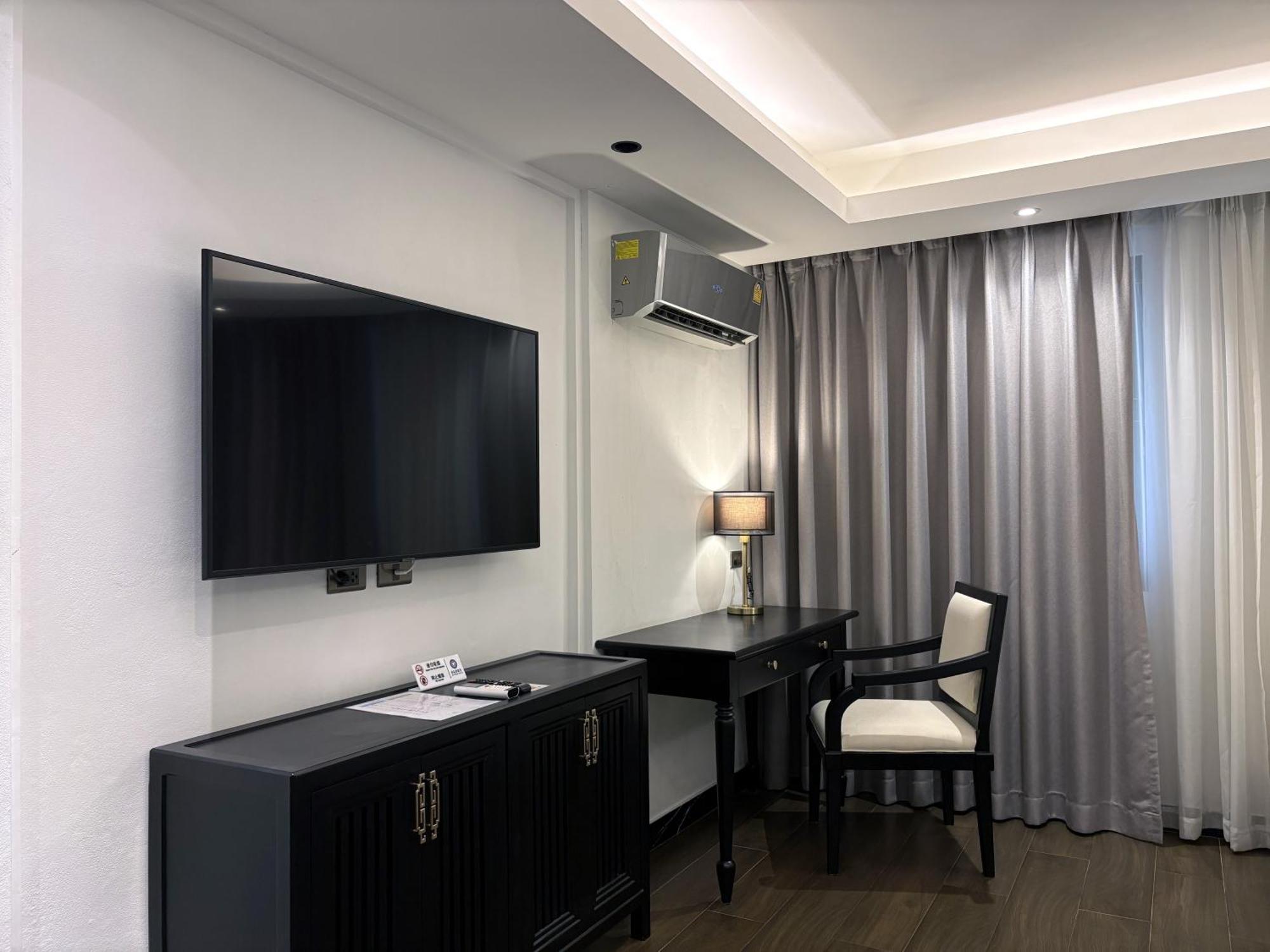 Glory Boutique Suites 清迈古城荣耀精品酒店 Chiang Mai Exterior photo